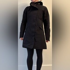 Patagonia Women’s Hooded Long Rain Jacket - Black sz. M